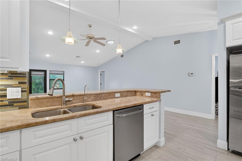 5365 Governors DR, FORT MYERS FL 33907-4