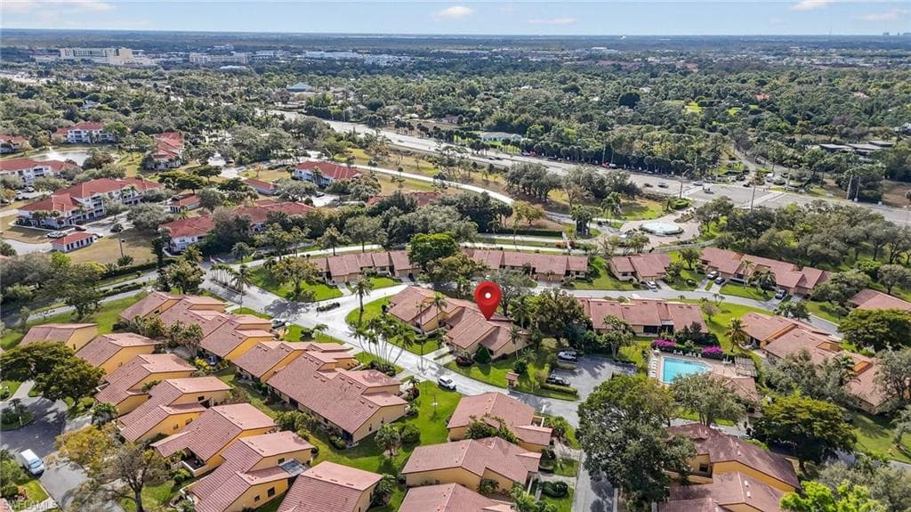 5365 Governors DR, FORT MYERS FL 33907-32