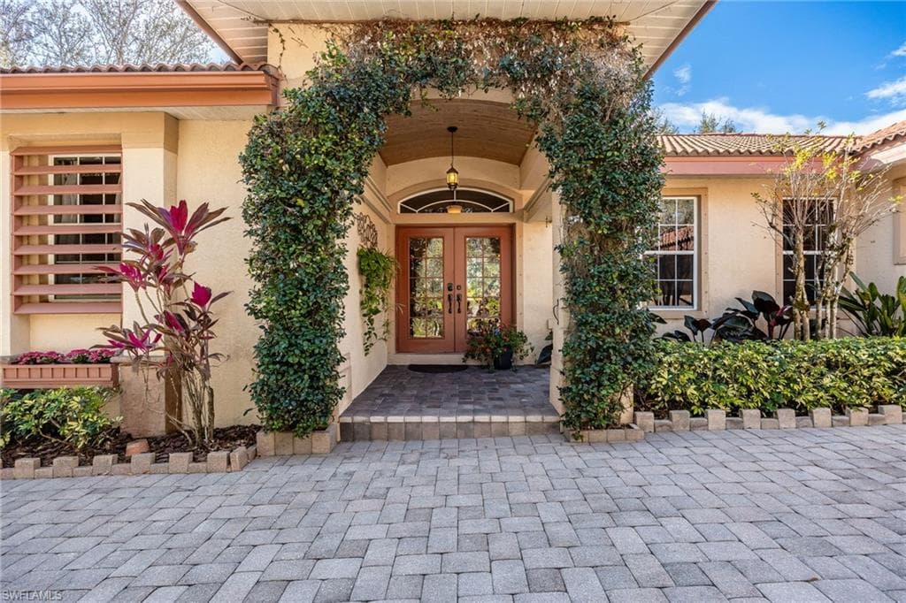 22912 Dayflower LN, ALVA FL 33920-3