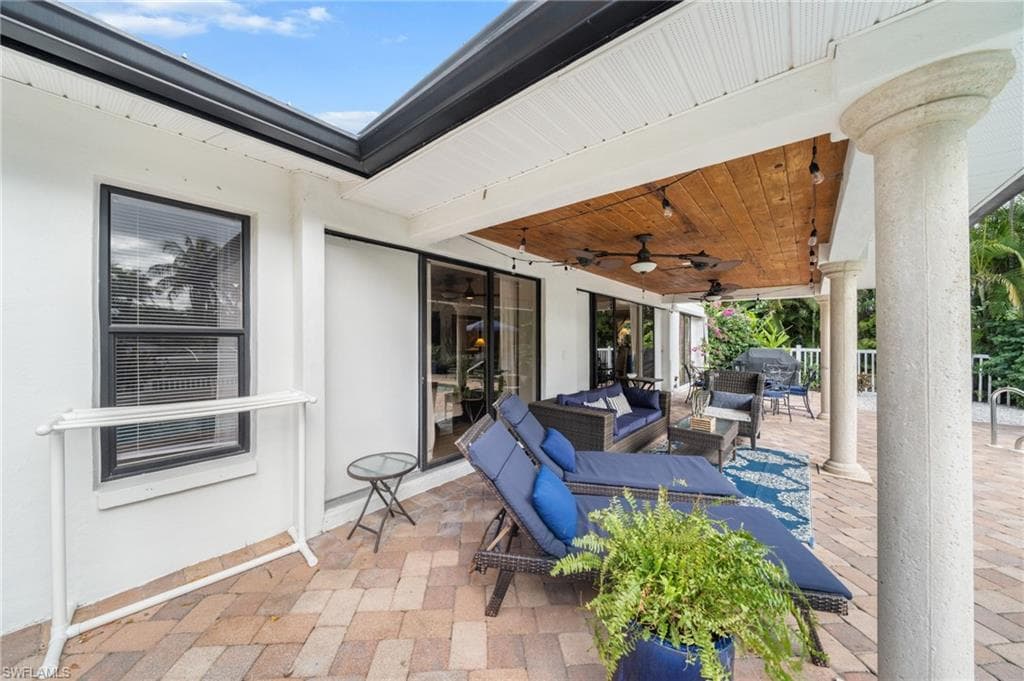 1030 Aqua LN-25