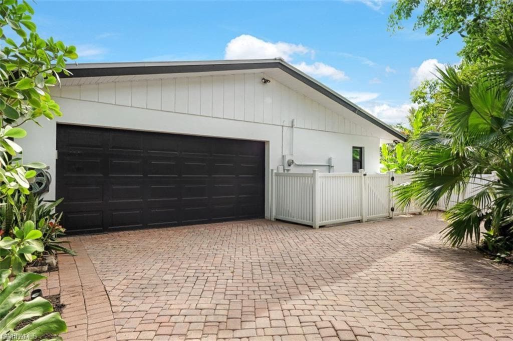 1030 Aqua LN-28