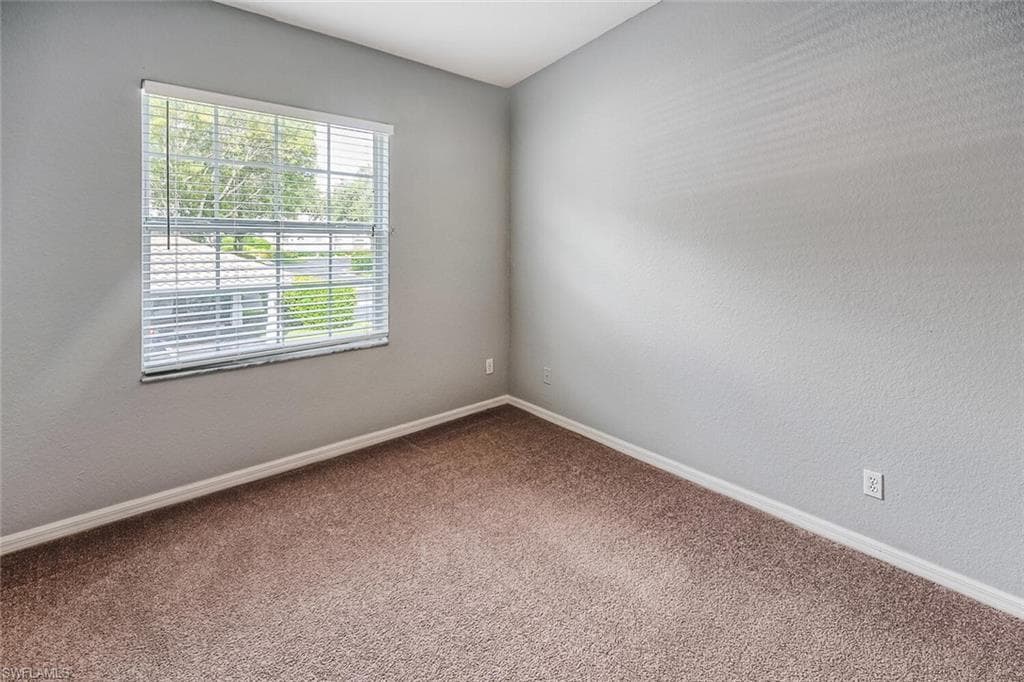 6812 Satinleaf RD S # 202, NAPLES FL 34109-14