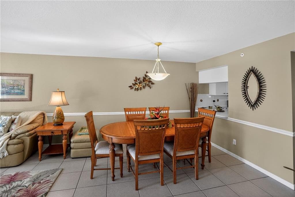 28881 Bermuda Lago CT # 202, BONITA SPRINGS FL 34134-5