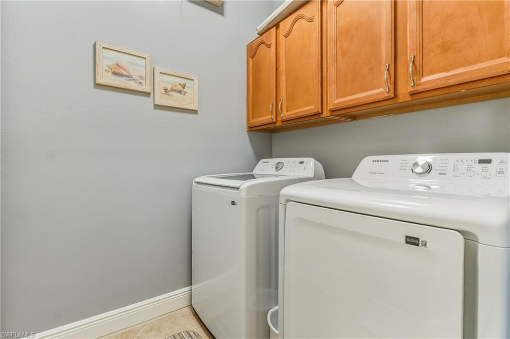 8622 Sumner AVE, FORT MYERS FL 33908-26