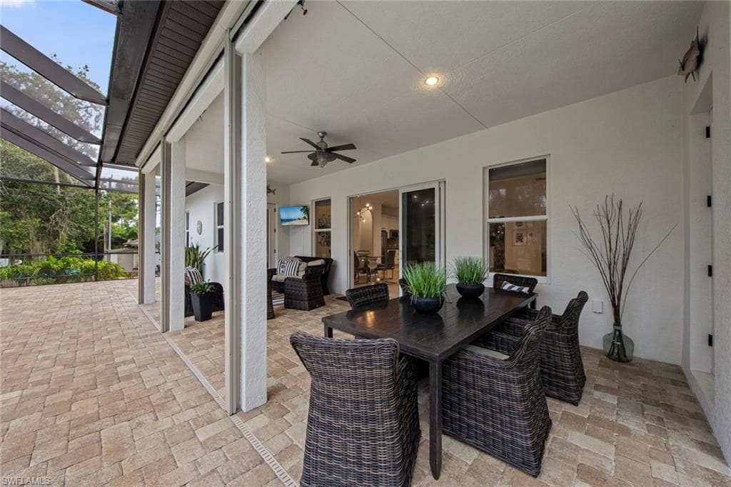 27153 Barefoot LN, BONITA SPRINGS FL 34135-5