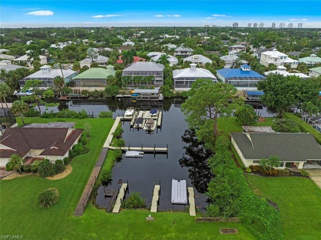 27153 Barefoot LN, BONITA SPRINGS FL 34135-46