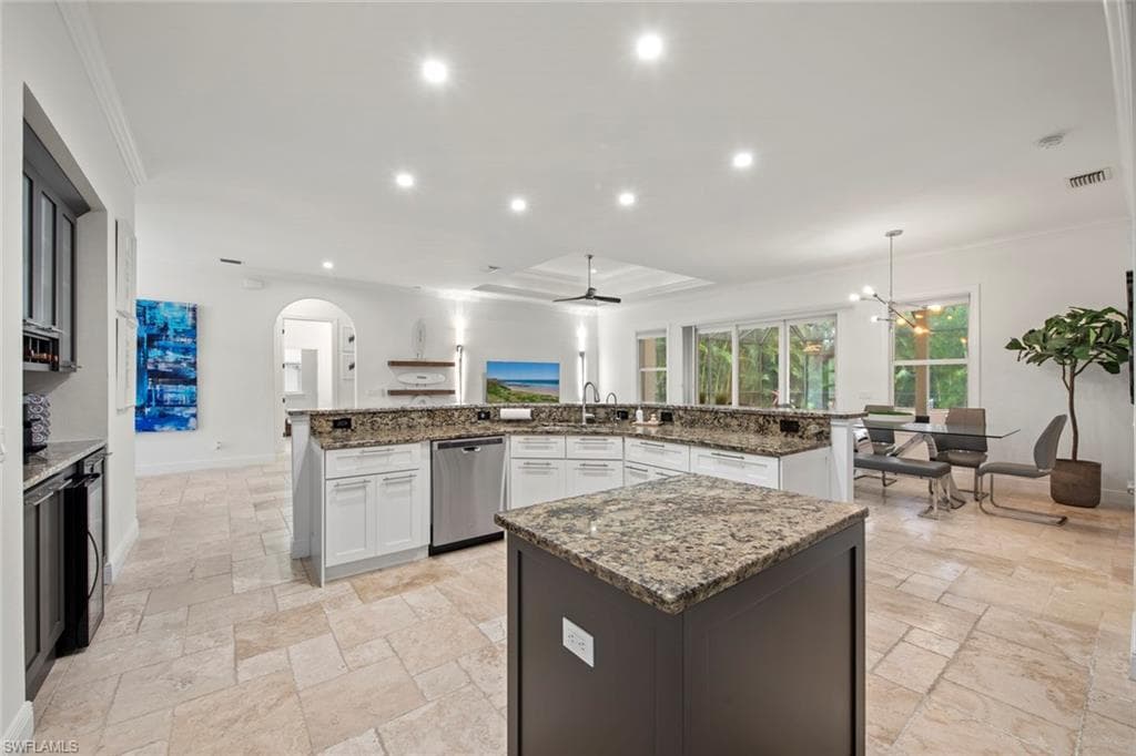 27153 Barefoot LN, BONITA SPRINGS FL 34135-15