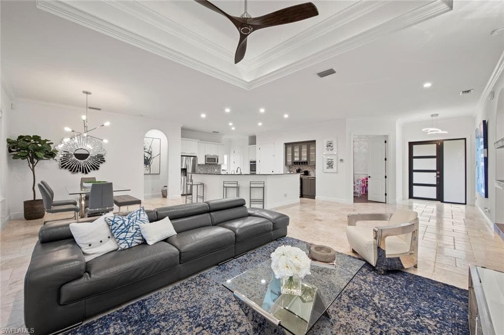 27153 Barefoot LN, BONITA SPRINGS FL 34135-21