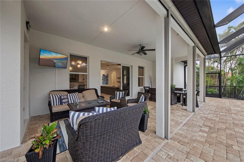 27153 Barefoot LN, BONITA SPRINGS FL 34135-6