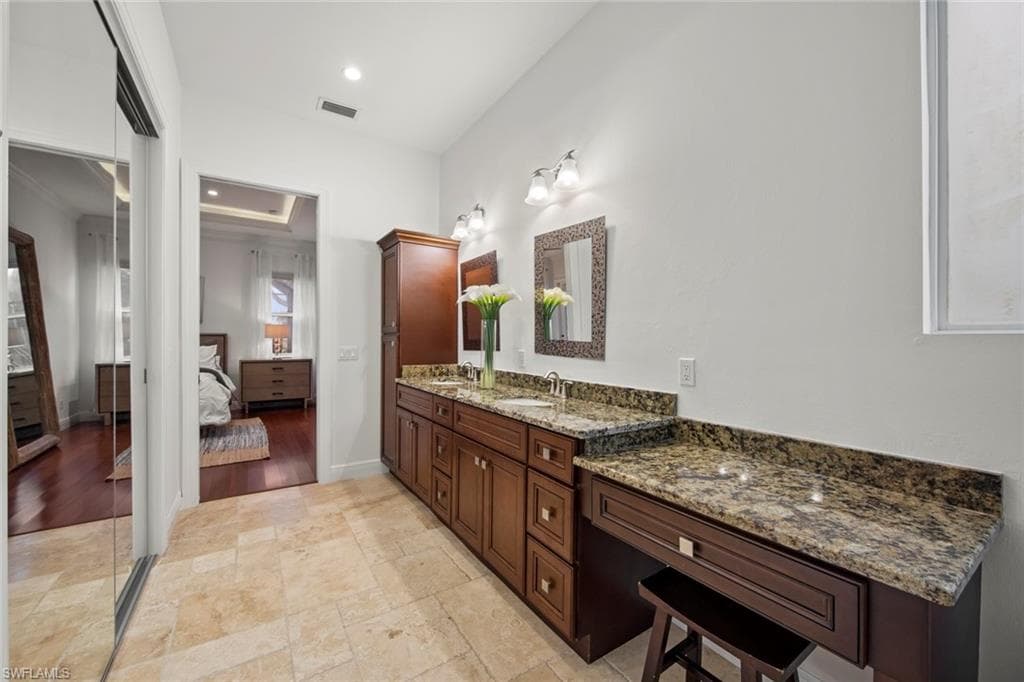 27153 Barefoot LN, BONITA SPRINGS FL 34135-9