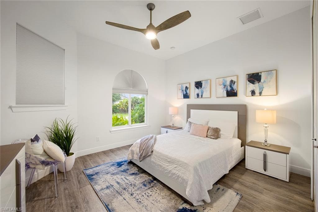 27153 Barefoot LN, BONITA SPRINGS FL 34135-32