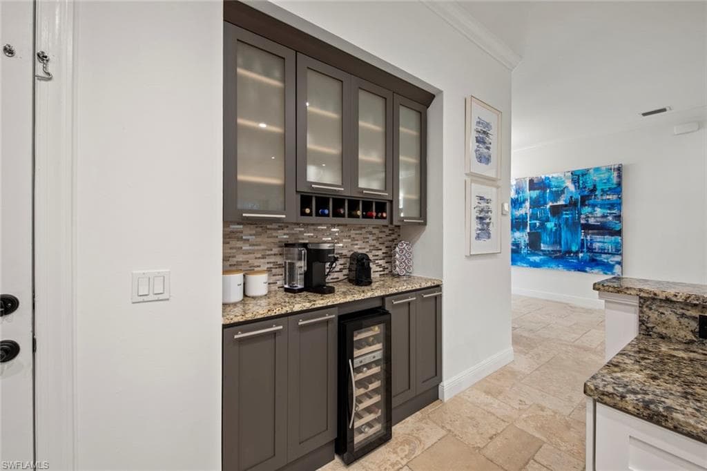 27153 Barefoot LN, BONITA SPRINGS FL 34135-14