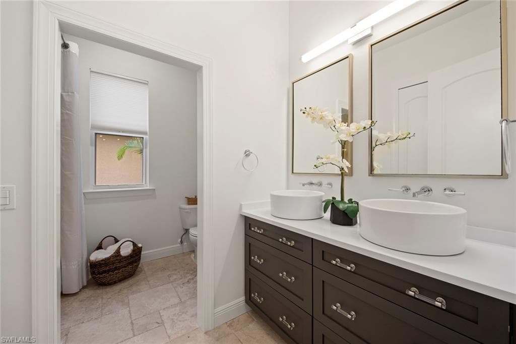 27153 Barefoot LN, BONITA SPRINGS FL 34135-30