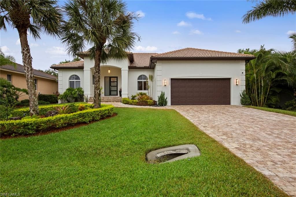 27153 Barefoot LN, BONITA SPRINGS FL 34135-38