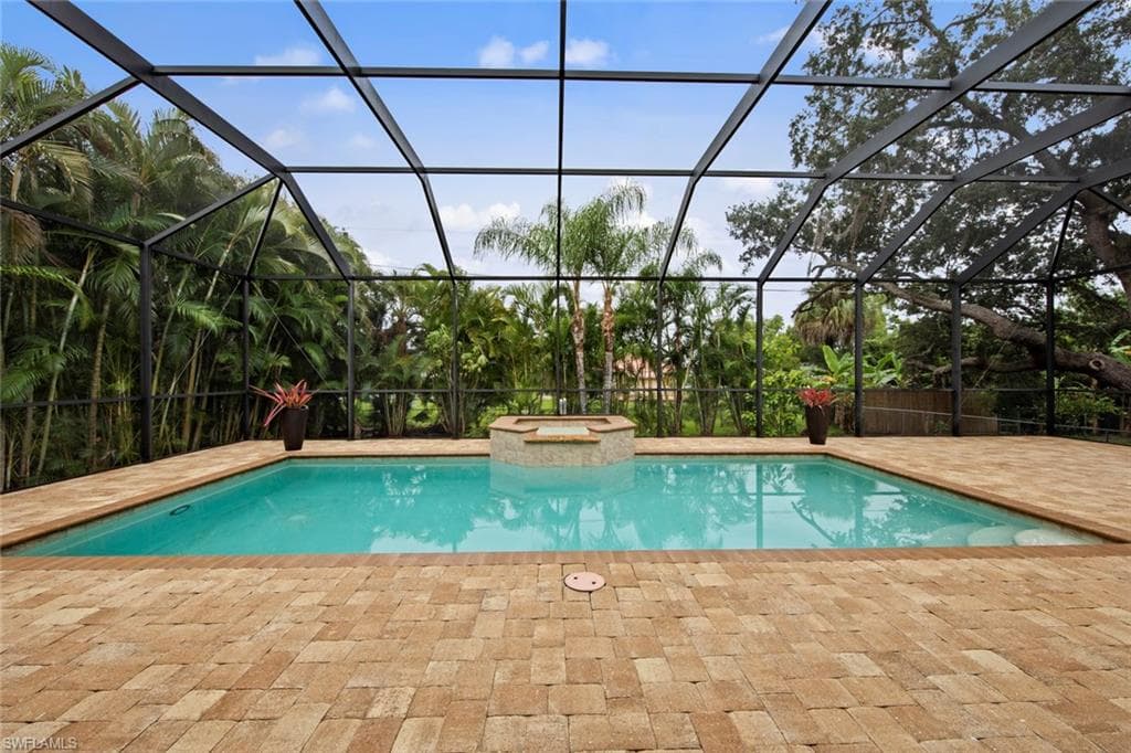 27153 Barefoot LN, BONITA SPRINGS FL 34135-3