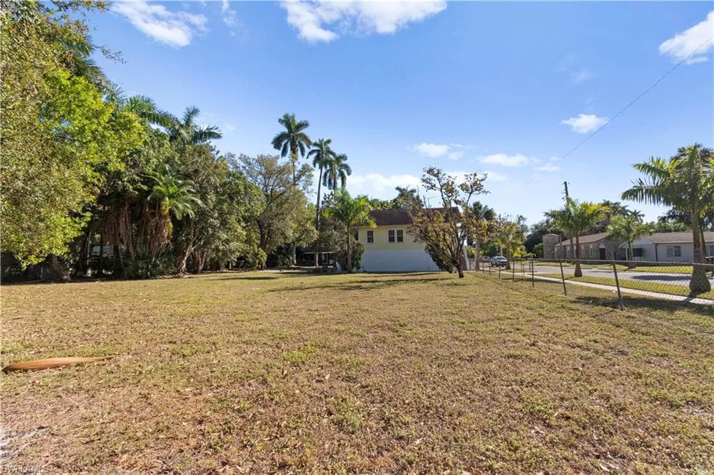 1615 Cranford AVE, FORT MYERS FL 33916-18