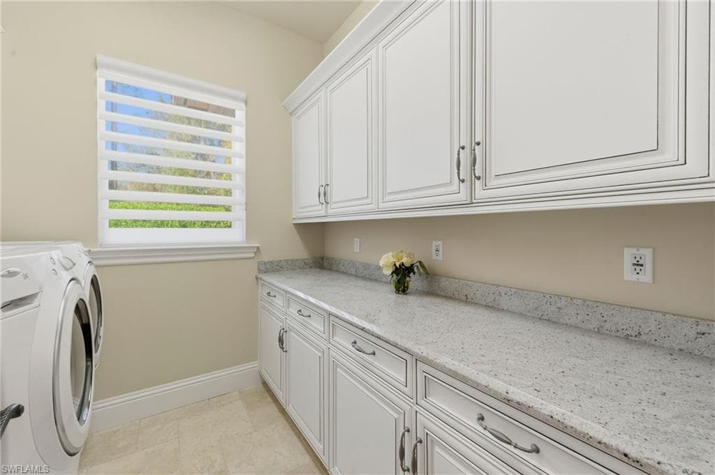 4415 Club Estates DR, NAPLES FL 34112-32