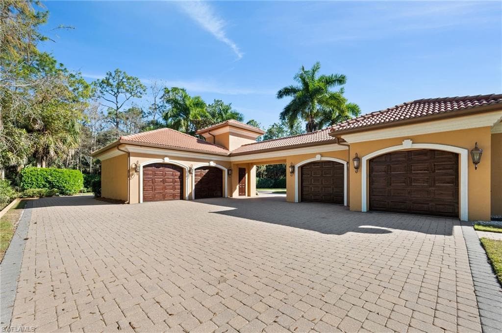 4415 Club Estates DR, NAPLES FL 34112-3