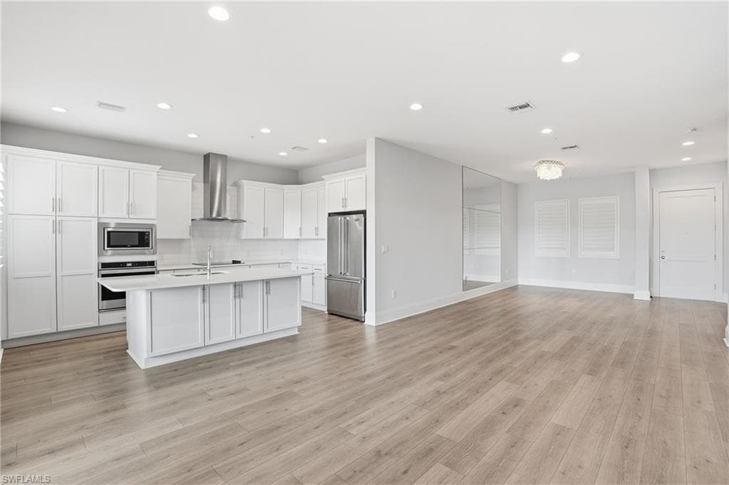 21490 Strada Nuova CIR # 307, ESTERO FL 33928-6