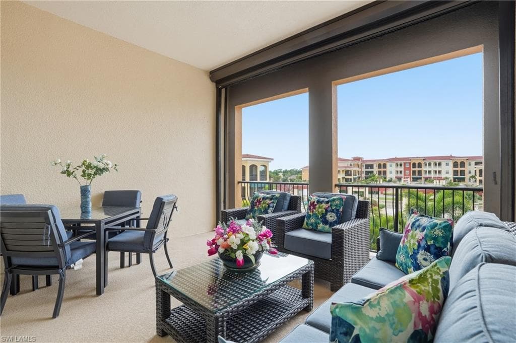 21490 Strada Nuova CIR # 307, ESTERO FL 33928-32