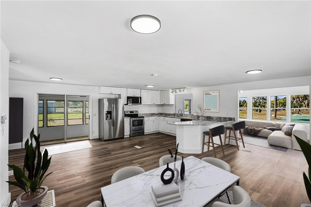 13651 Grackle DR-11