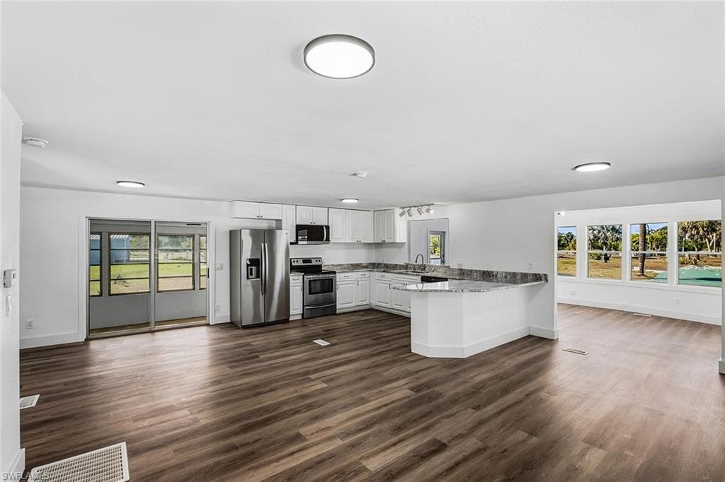 13651 Grackle DR-12
