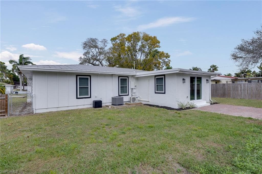 1542 Coconut DR-22