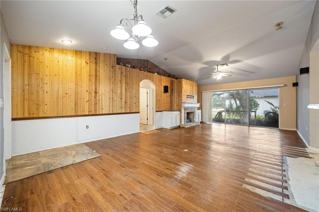 2406 E 23rd ST, ALVA FL 33920-5