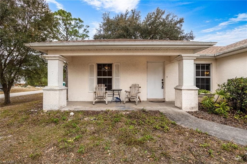 2406 E 23rd ST, ALVA FL 33920-2