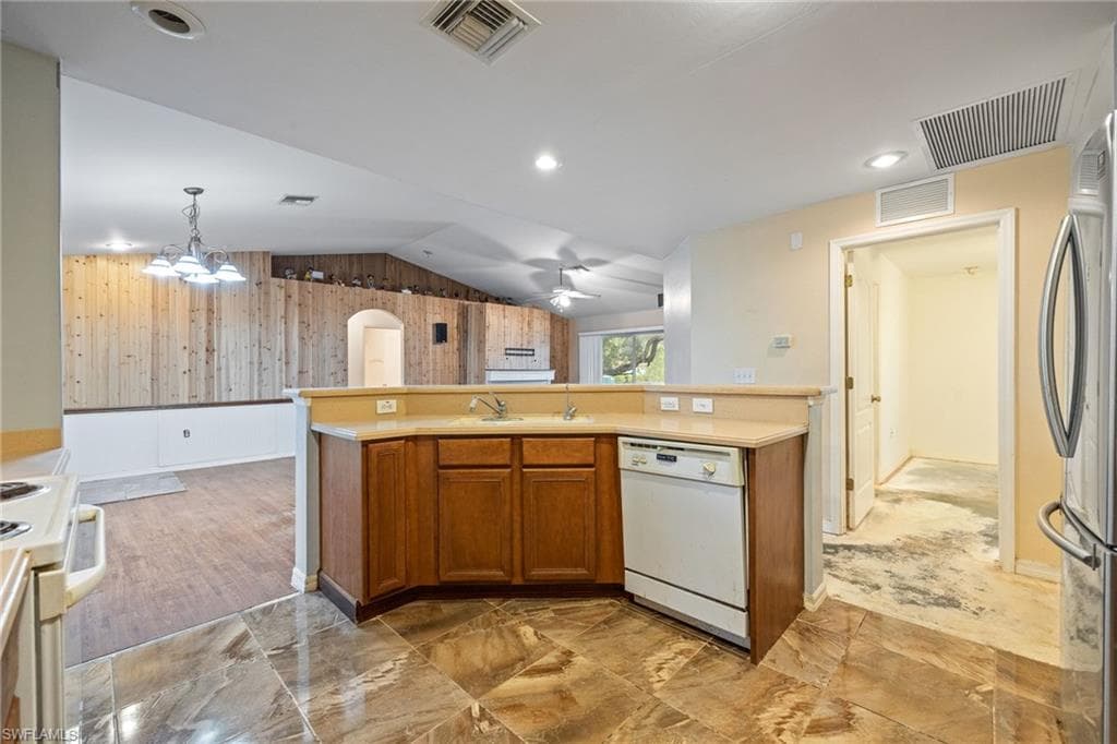 2406 E 23rd ST, ALVA FL 33920-13