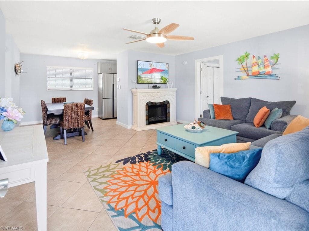 2469 Florida AVE, NAPLES FL 34112-6