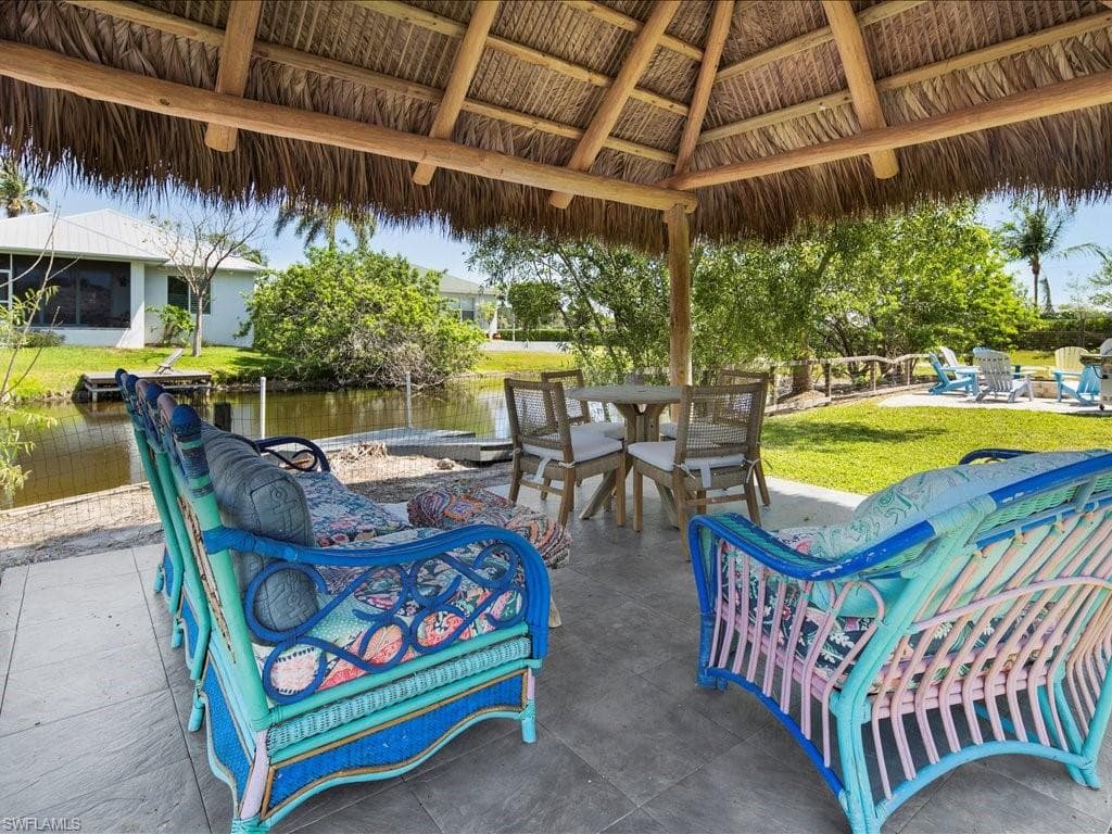 2469 Florida AVE, NAPLES FL 34112-4