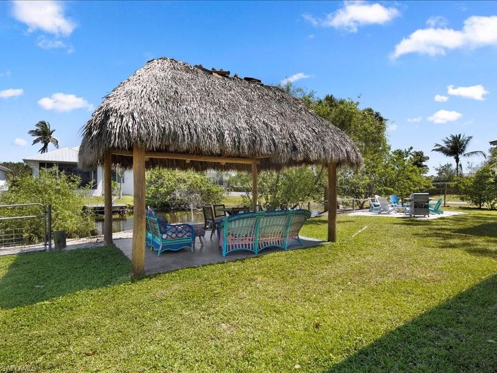 2469 Florida AVE, NAPLES FL 34112-32