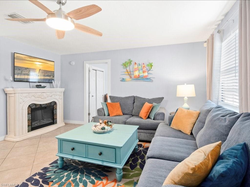 2469 Florida AVE, NAPLES FL 34112-7