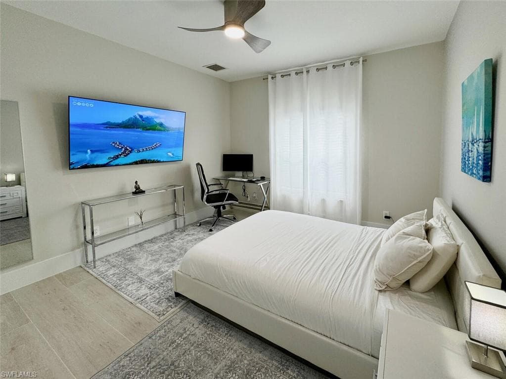 8260 Laurel Lakes BLVD, NAPLES FL 34119-28