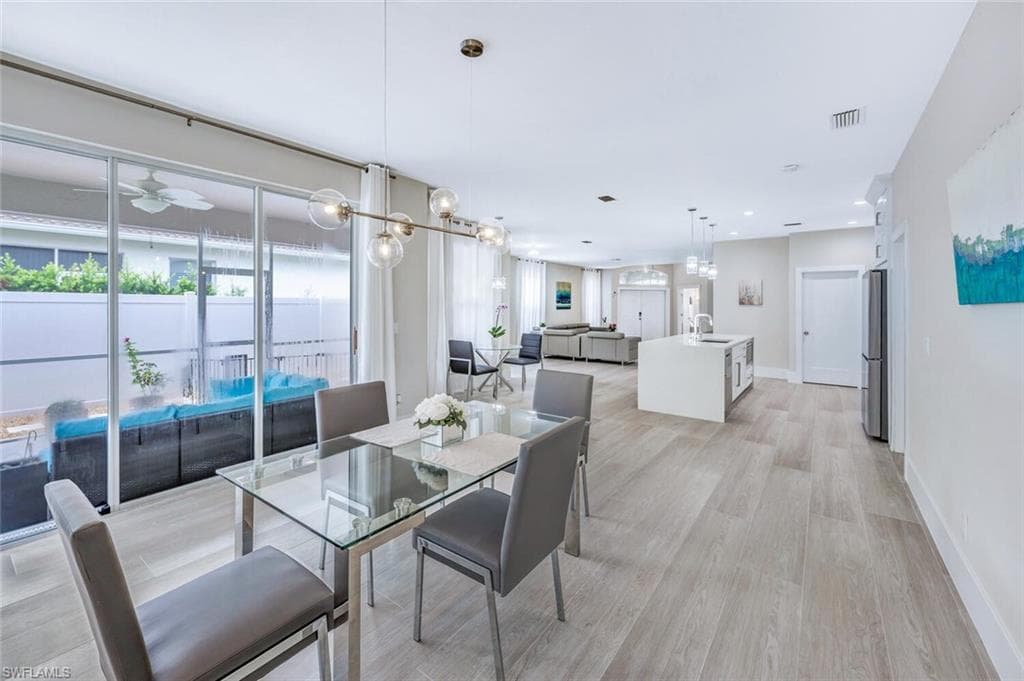 8260 Laurel Lakes BLVD, NAPLES FL 34119-20