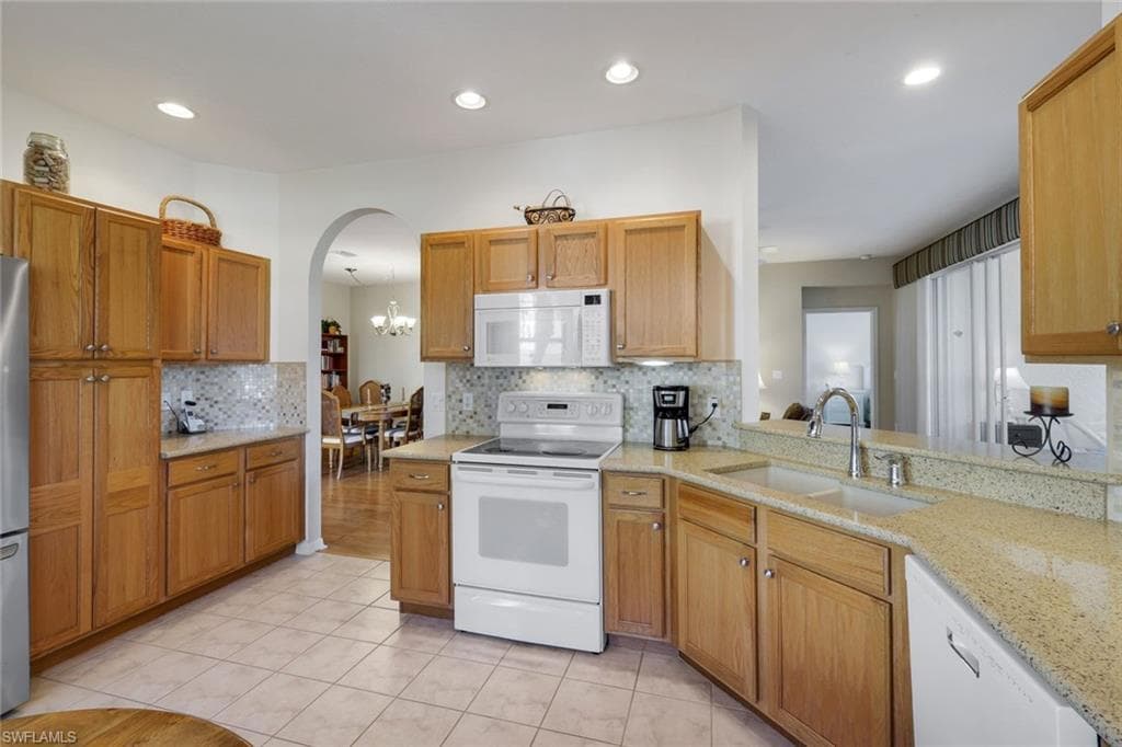 23310 Coconut Island DR 102-8