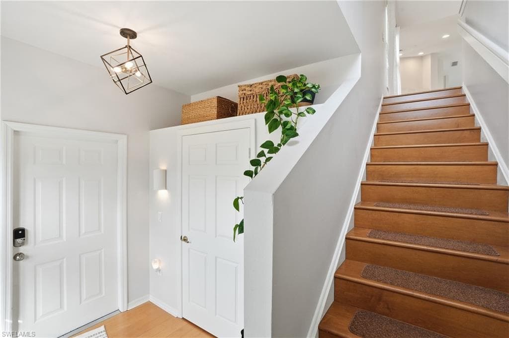 5435 Worthington LN # 204, NAPLES FL 34110-5