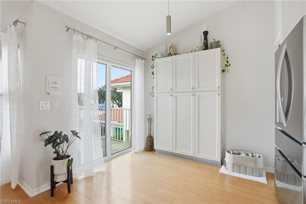 5435 Worthington LN # 204, NAPLES FL 34110-20