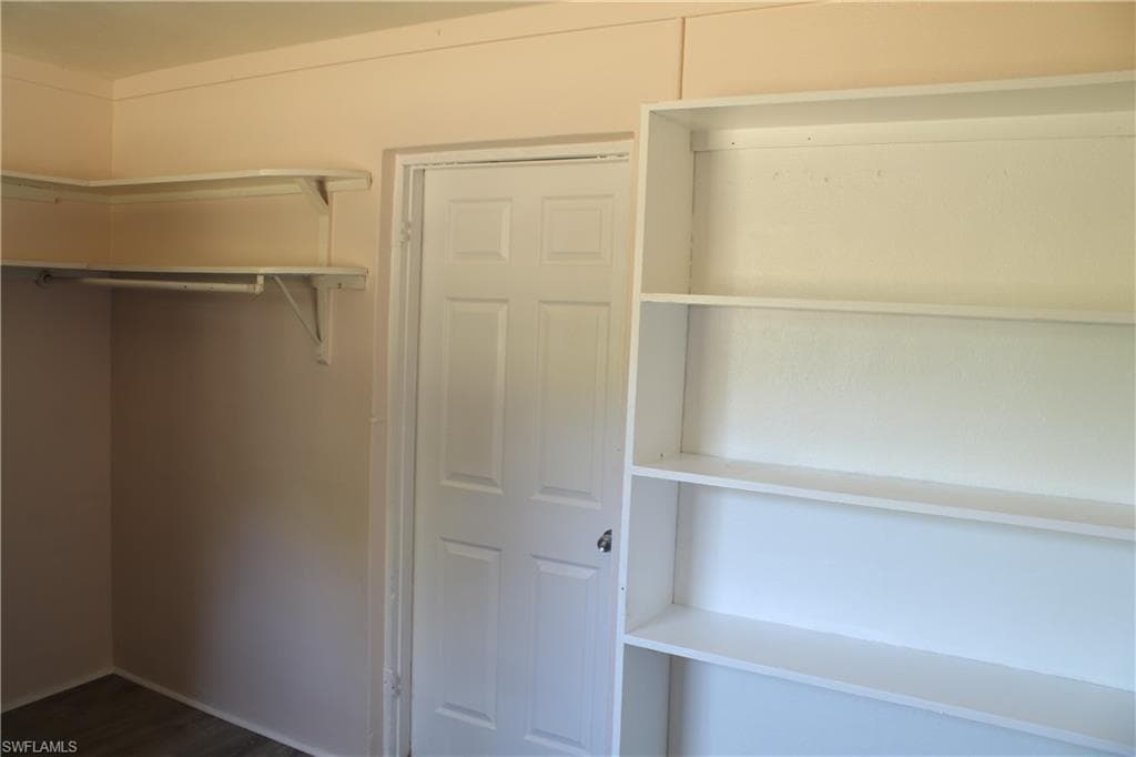 382 Ottumwa AVE-12