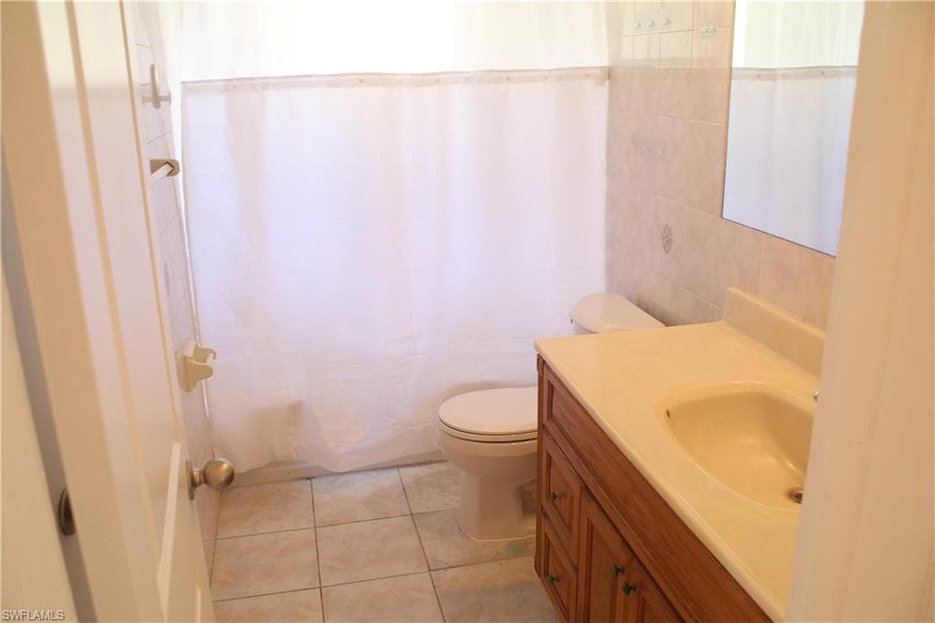 382 Ottumwa AVE-9