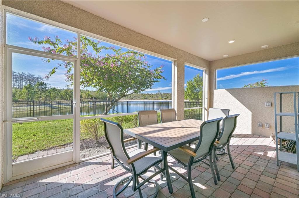 3132 Royal Gardens AVE, FORT MYERS FL 33916-33