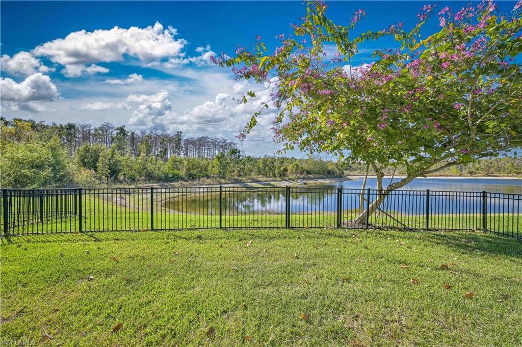 3132 Royal Gardens AVE, FORT MYERS FL 33916-36