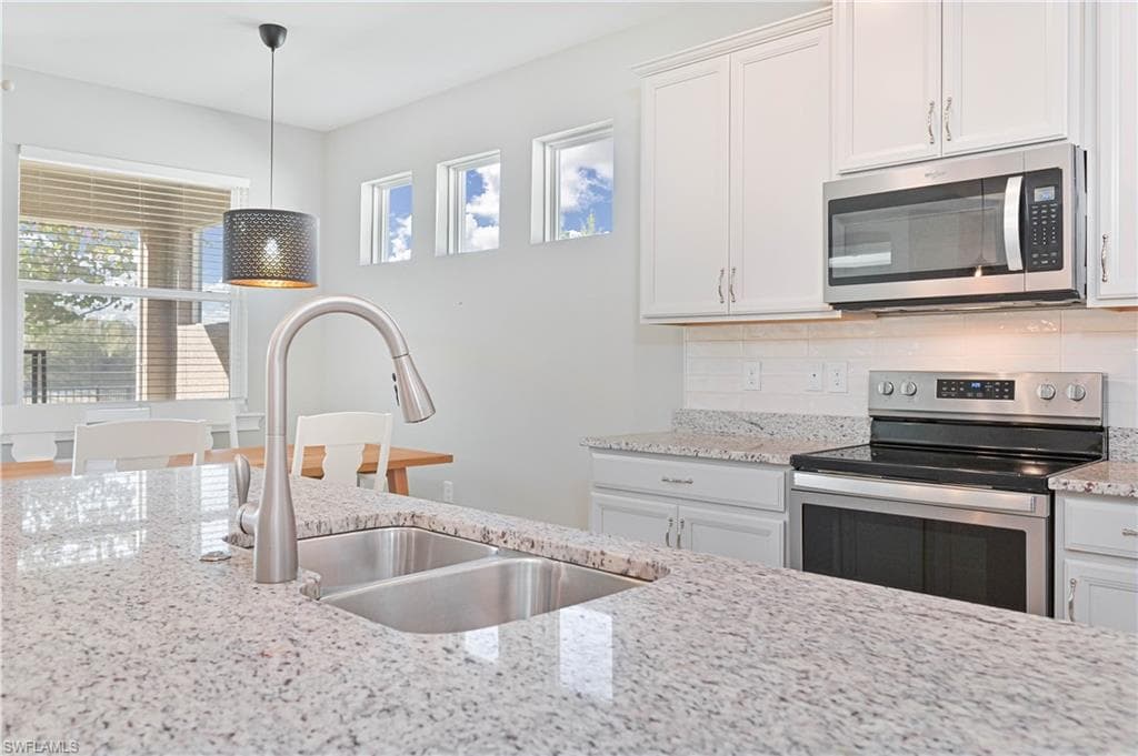 3132 Royal Gardens AVE, FORT MYERS FL 33916-3