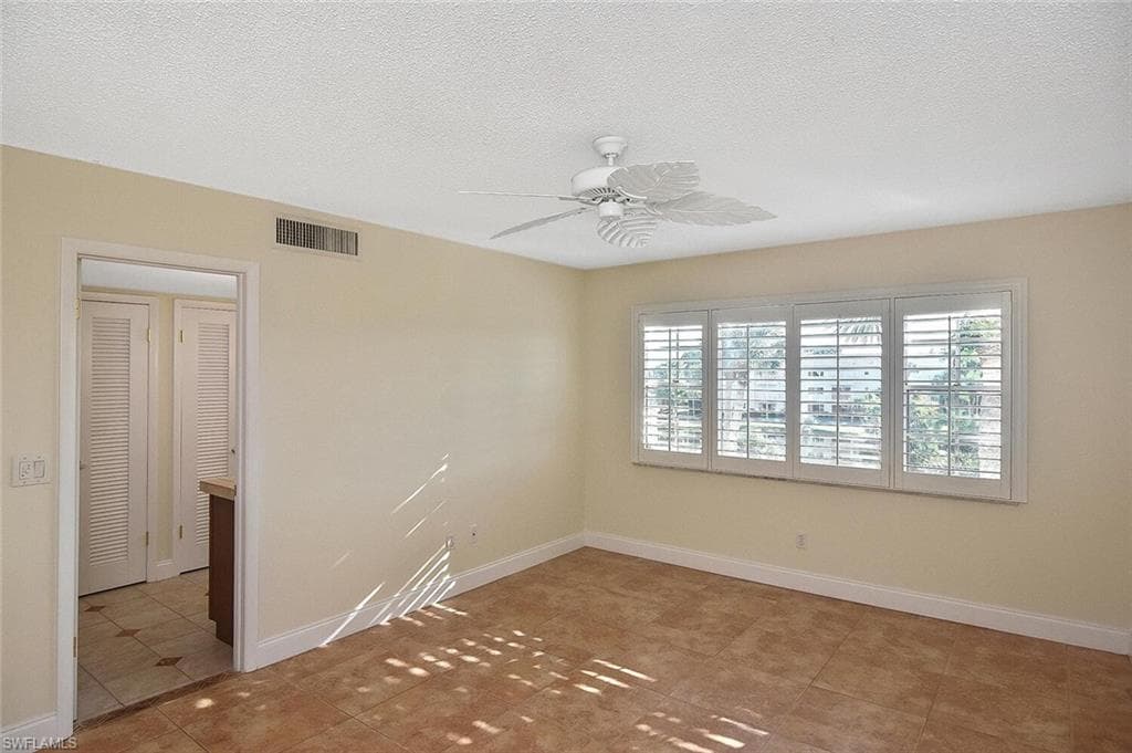 13511 Stratford Place CIR # 302, FORT MYERS FL 33919-25