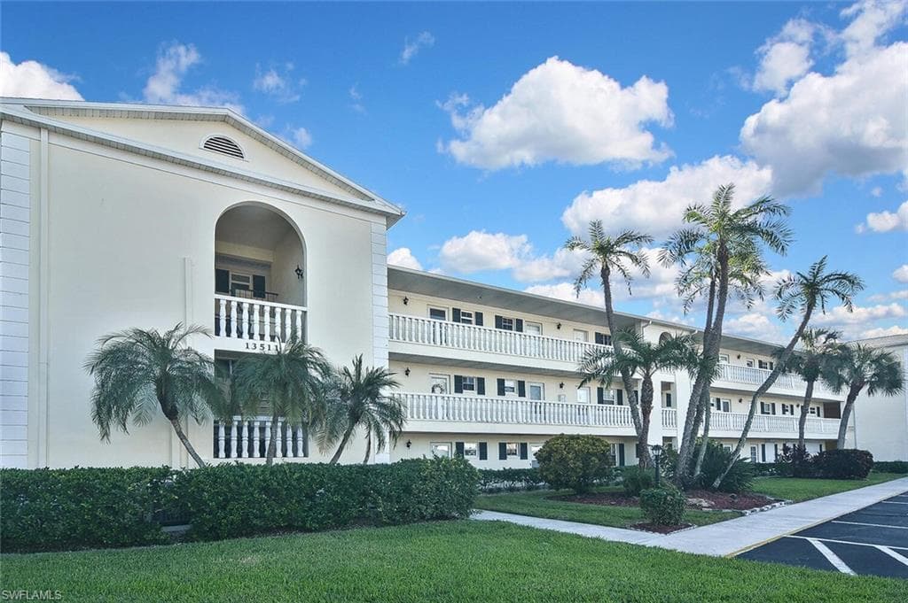 13511 Stratford Place CIR # 302, FORT MYERS FL 33919-48