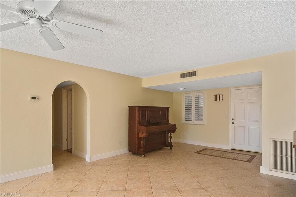 13511 Stratford Place CIR # 302, FORT MYERS FL 33919-17