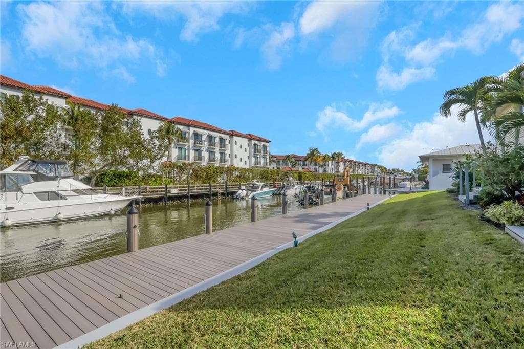 1351 Curlew AVE # 104, NAPLES FL 34102-1