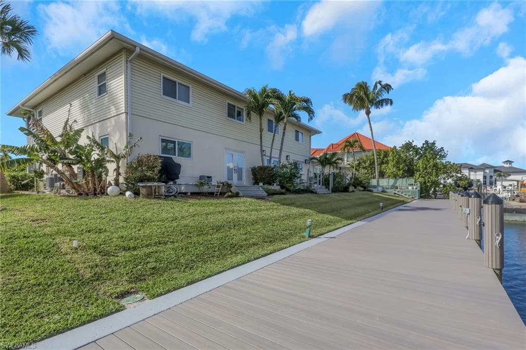 1351 Curlew AVE # 104, NAPLES FL 34102-27