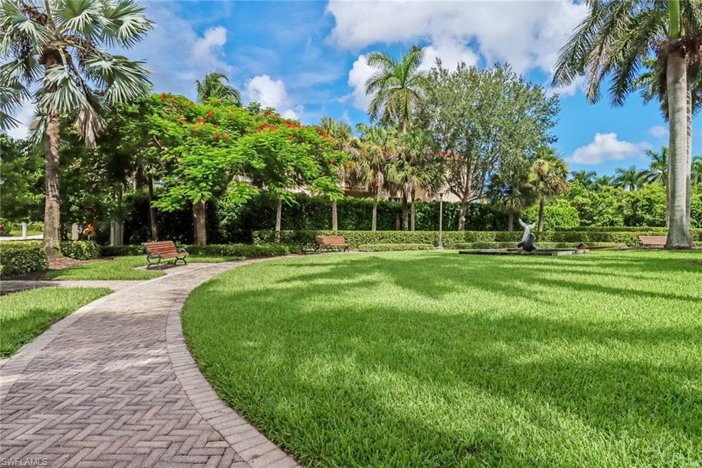 1351 Curlew AVE # 104, NAPLES FL 34102-32